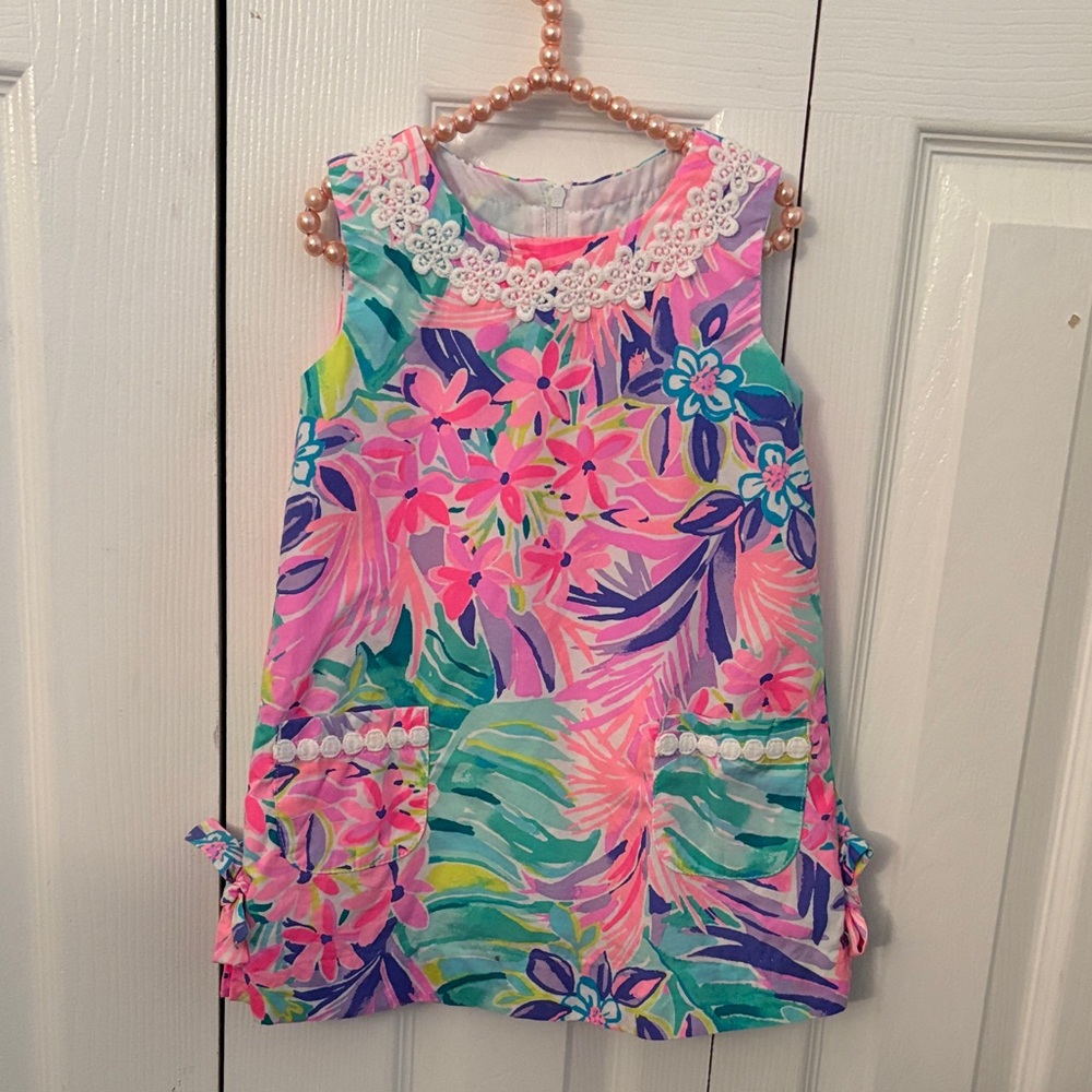 Lilly Pulitzer Floral Sleeveless Dress with Lace Appliqué